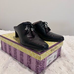 Brighton Tassle Mule Heels 8M Black Brown Croc Embossed Leather Tassel NEW